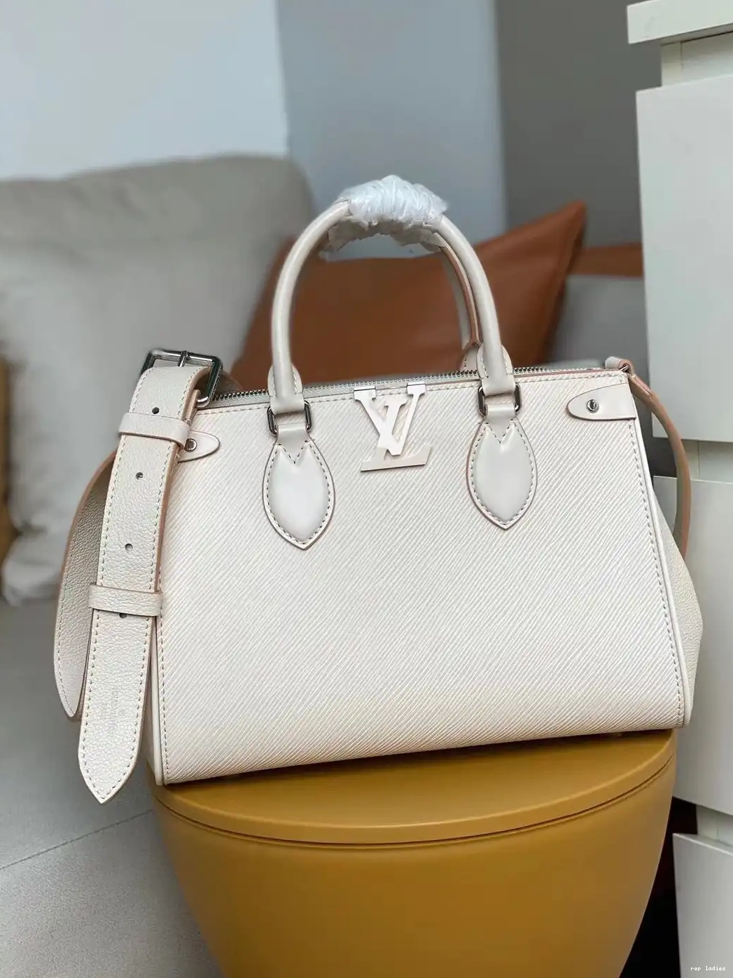 Cheap VUITTON MM LOUIS TOTE GRENELLE 0504